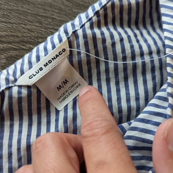 Club Monaco - Picture 3 of 4